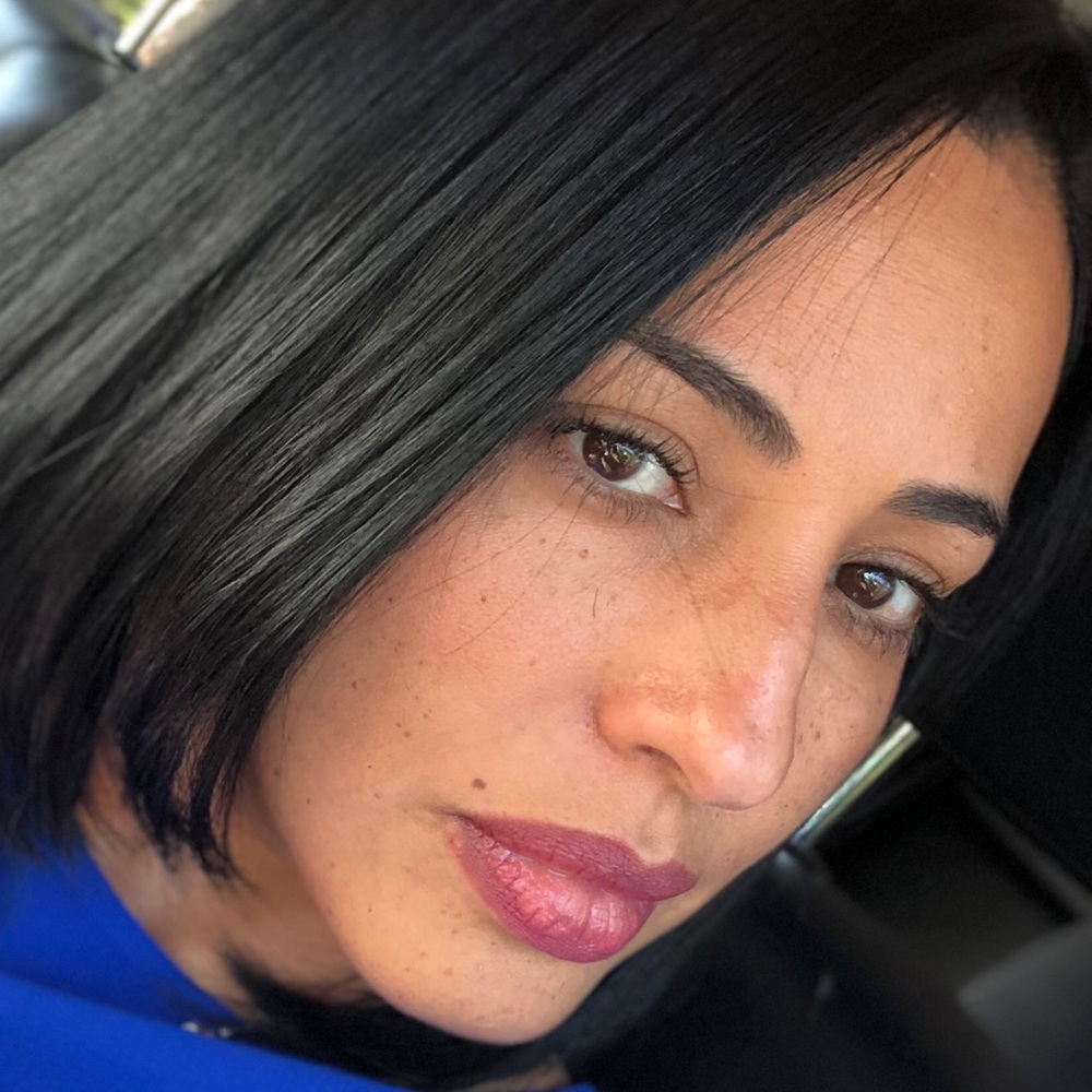 Meet your Posher, Ana